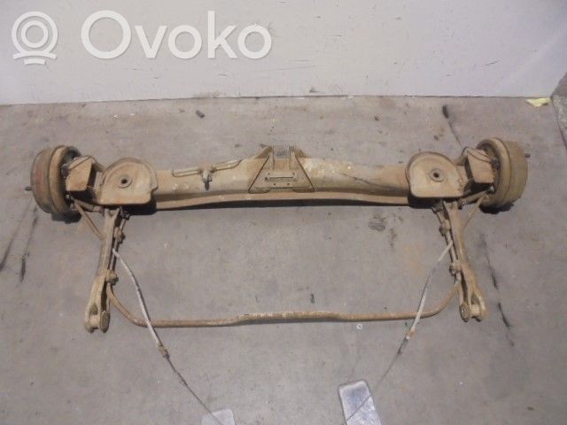Renault 12 Belka osi tylnej z reduktorem 