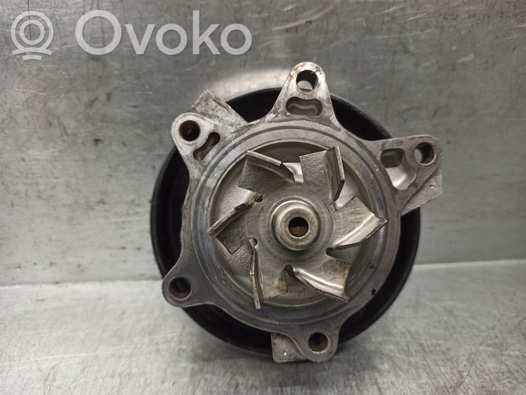 Toyota Prius (XW20) Bomba de agua
