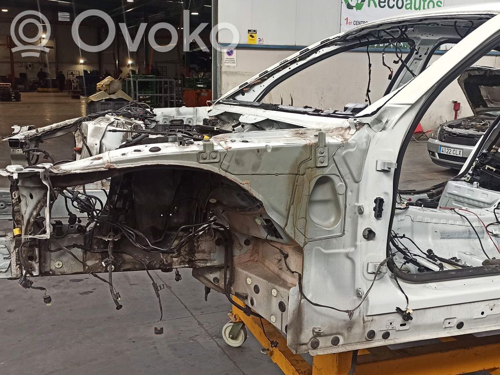 BMW 5 G30 G31 G38 Soporte del parachoques delantero 