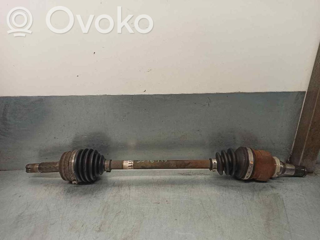 Toyota Aygo AB10 Priekinis pusašis 