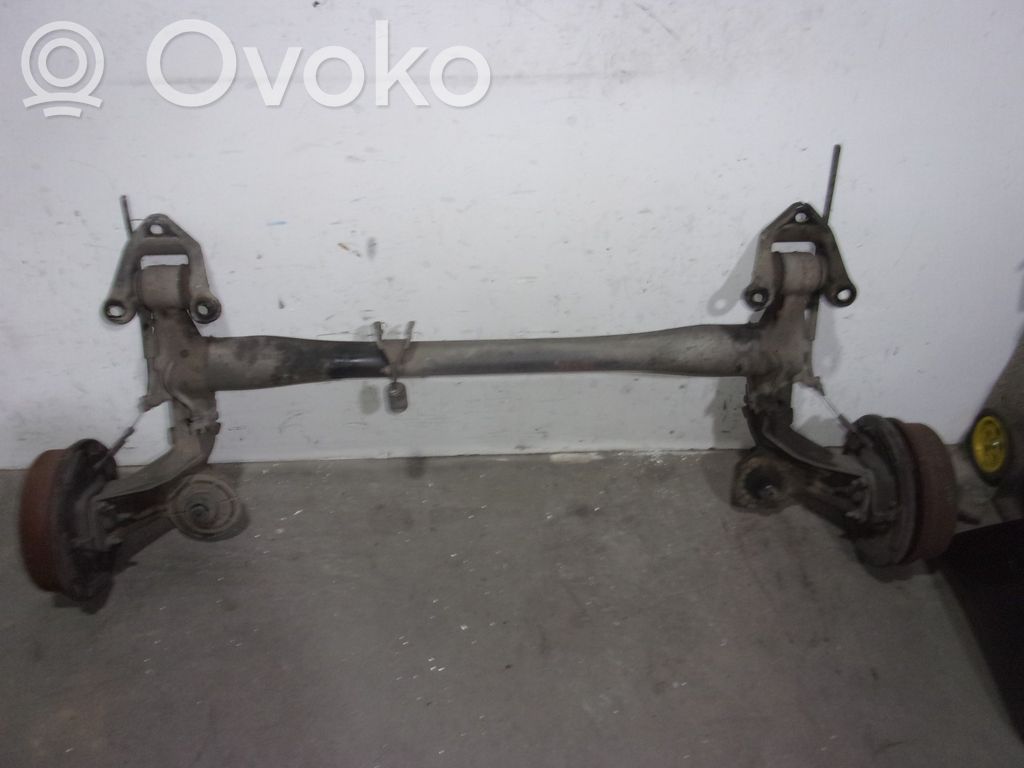 Opel Combo C Eje trasero con reductor 