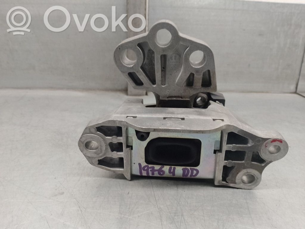 Fiat Tipo Engine mount bracket 