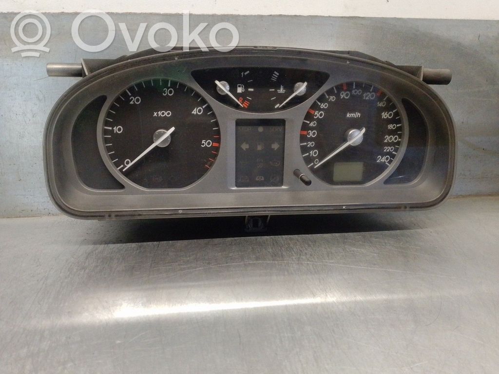 Renault Laguna II Speedometer (instrument cluster) 