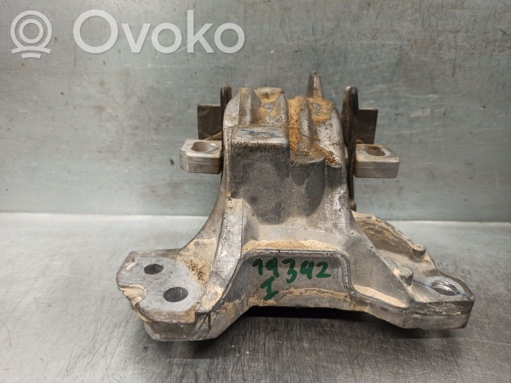 Peugeot 508 Engine mount bracket 