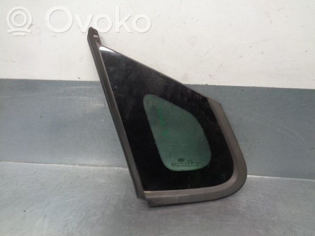 Ventanilla de ventilación de la puerta trasera   87810D4010,43R019700