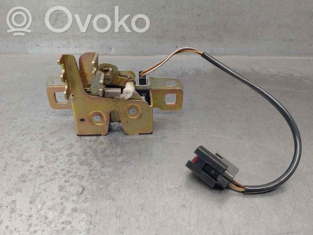 Ford Mondeo MK I Zamek klapy tylnej bagażnika 