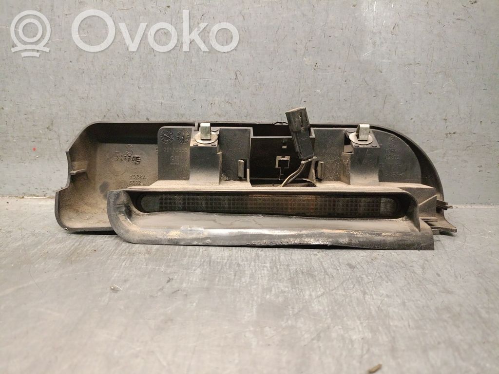 Opel Combo C Third/center stoplight 