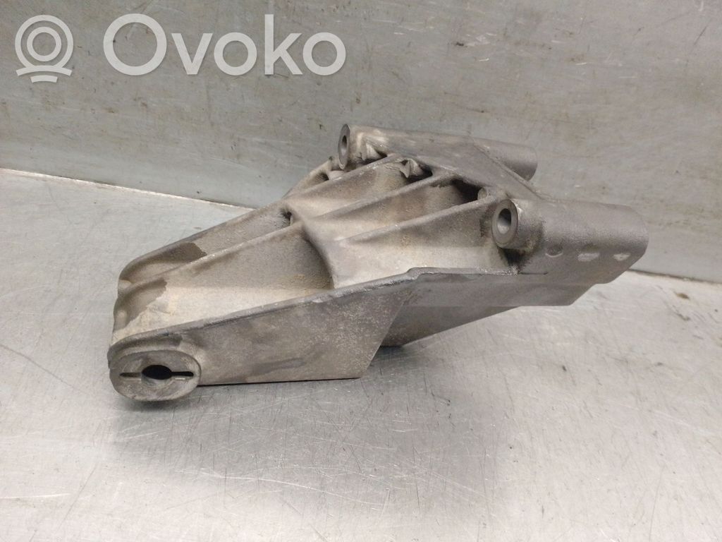 Alfa Romeo 147 Engine mount bracket 
