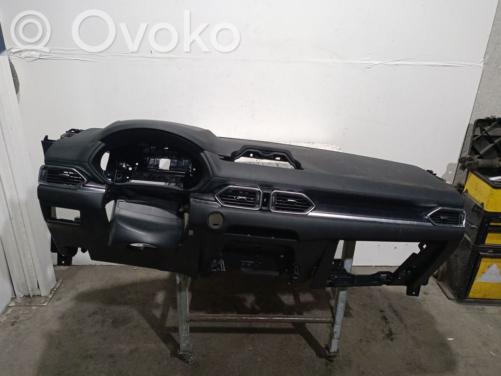 Mazda CX-5 II Панель 