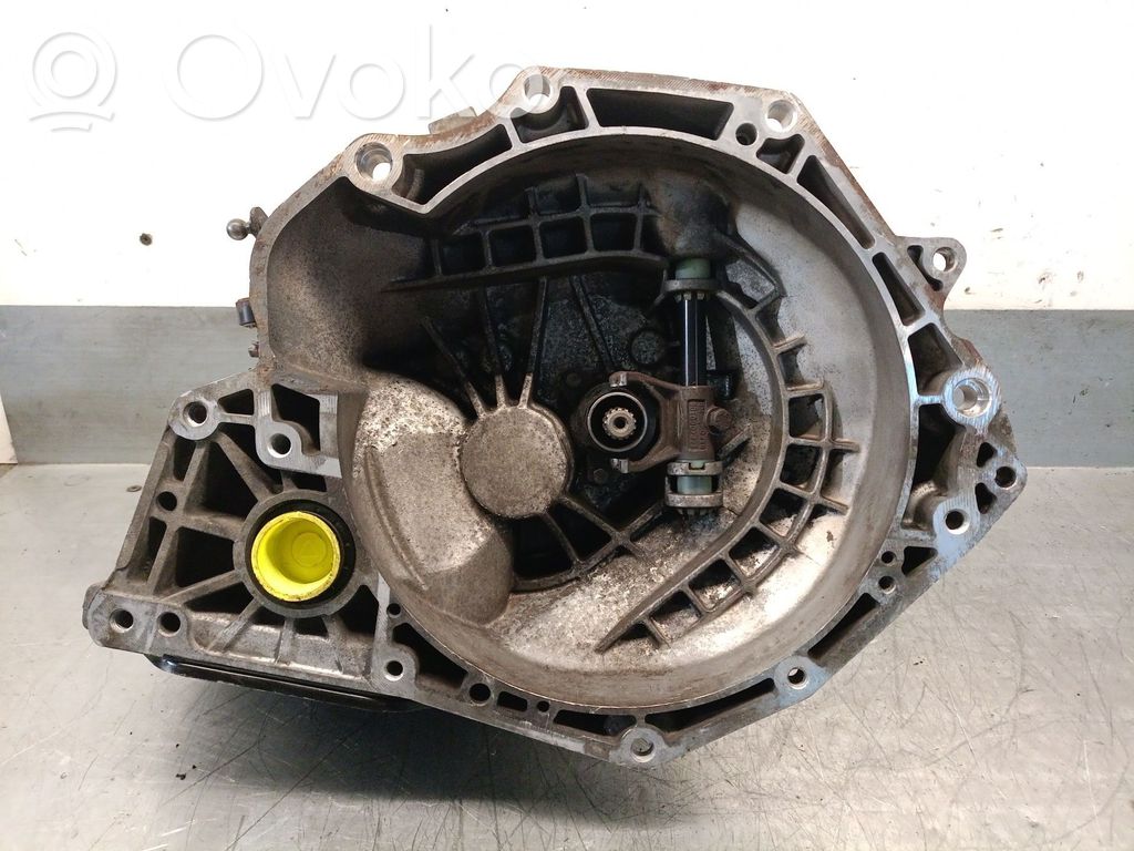 Opel Corsa B Mechaninė 5 pavarų dėžė 