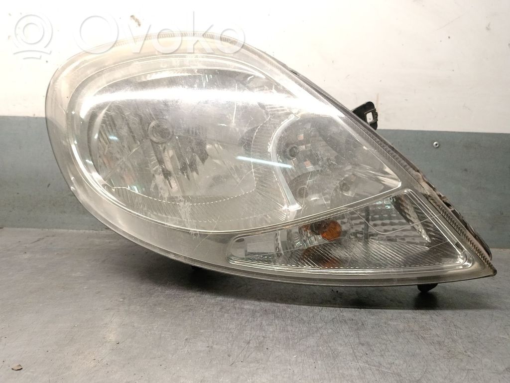 Renault Trafic II (X83) Faro delantero/faro principal 