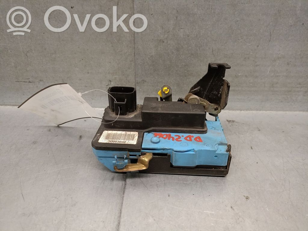 Volvo XC90 Etuoven lukko 