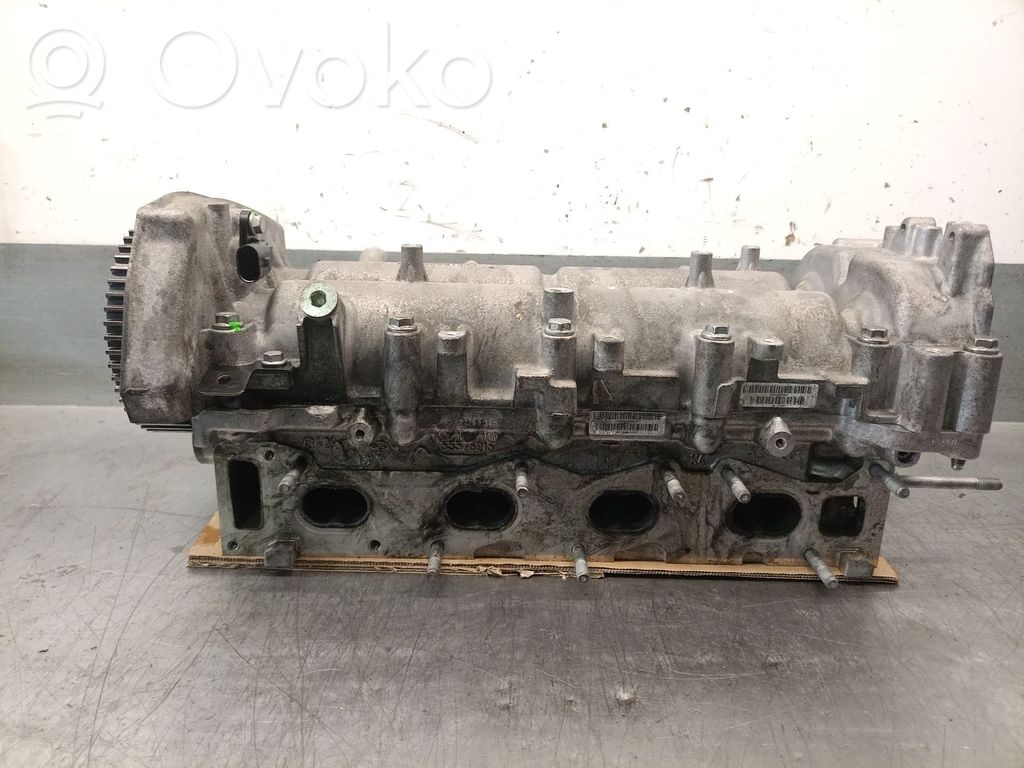 Opel Insignia A Engine head 