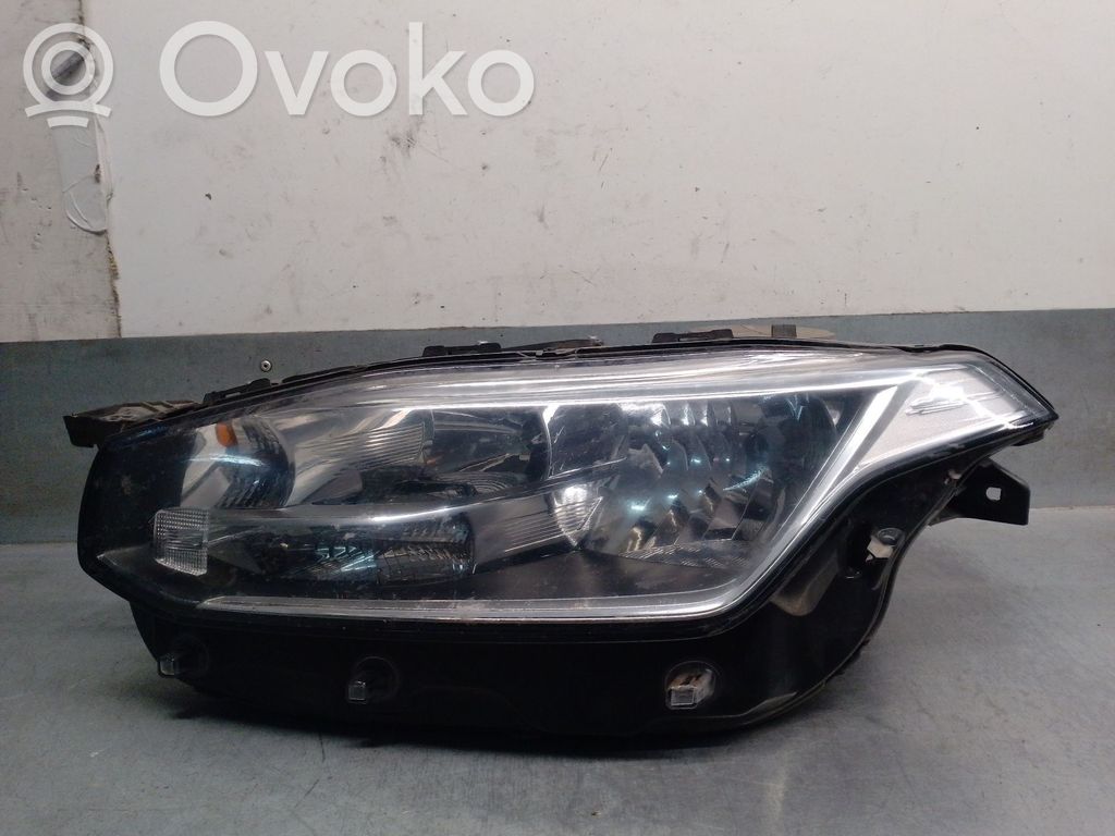 Volvo XC90 Headlight/headlamp 