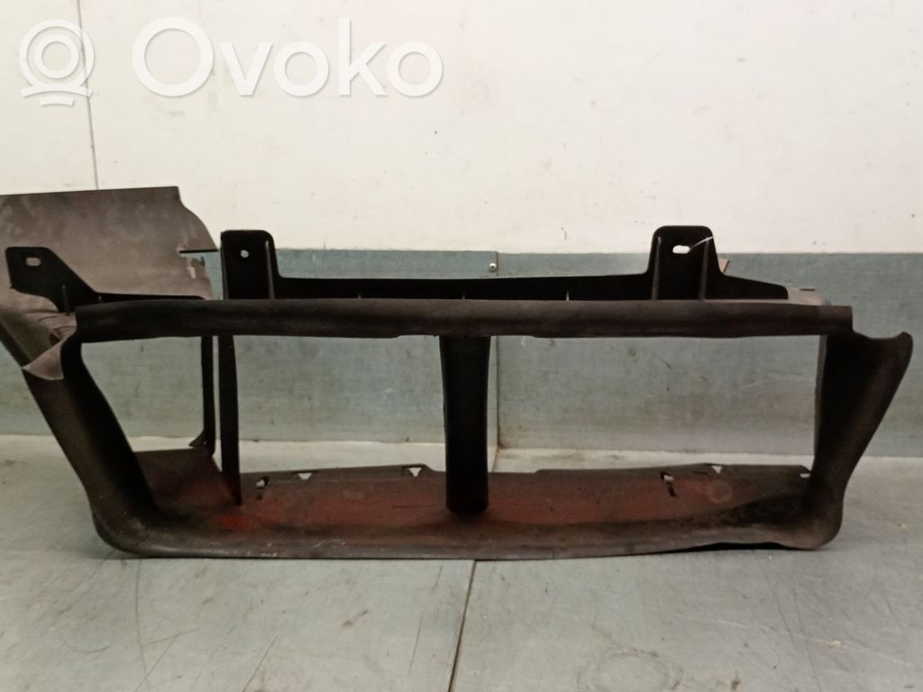 Ford Focus Atrapa chłodnicy / Grill 