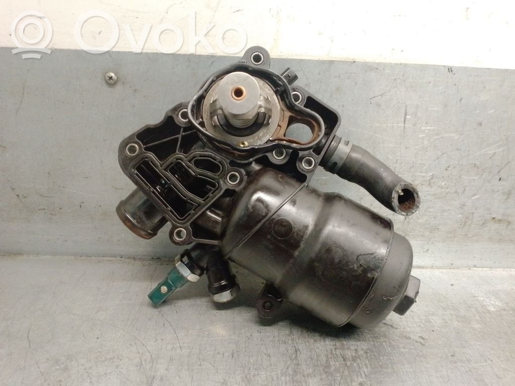 Audi Q7 4L Oil filter mounting bracket 