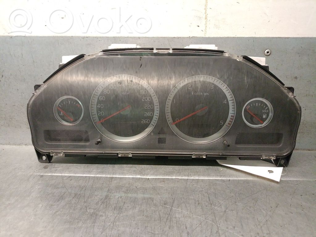 Volvo XC90 Speedometer (instrument cluster) 
