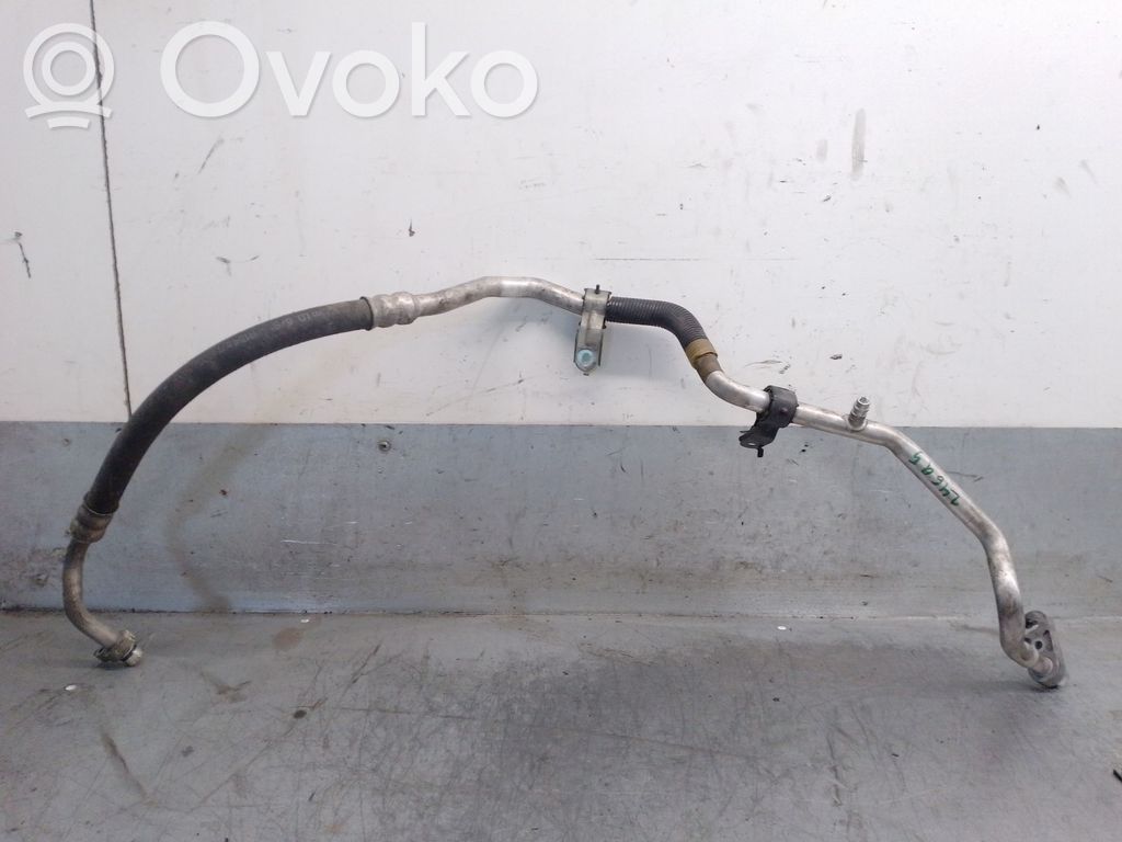 Mazda 3 III Ilmastointilaitteen putki (A/C) 