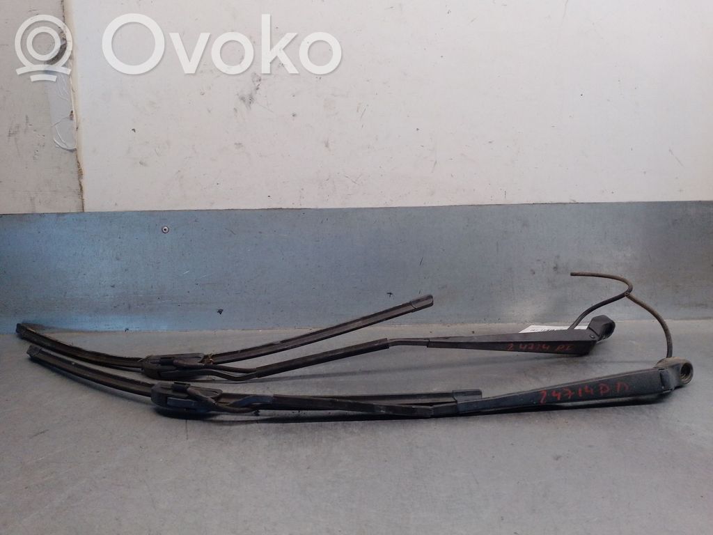 Mercedes-Benz Vito Viano W639 Ramię wycieraczki szyby przedniej / czołowej 
