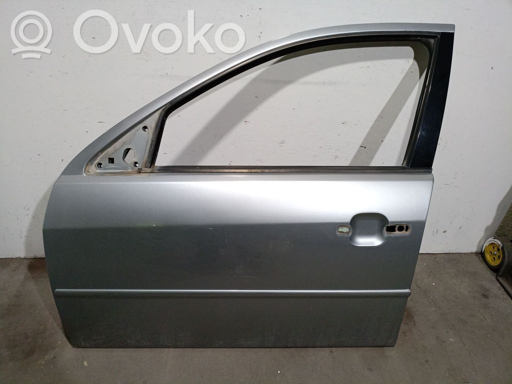 Ford Mondeo Mk III Puerta delantera 