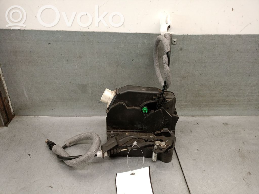 Zamek drzwi tylnych   3HG4226413AA,FQM500310