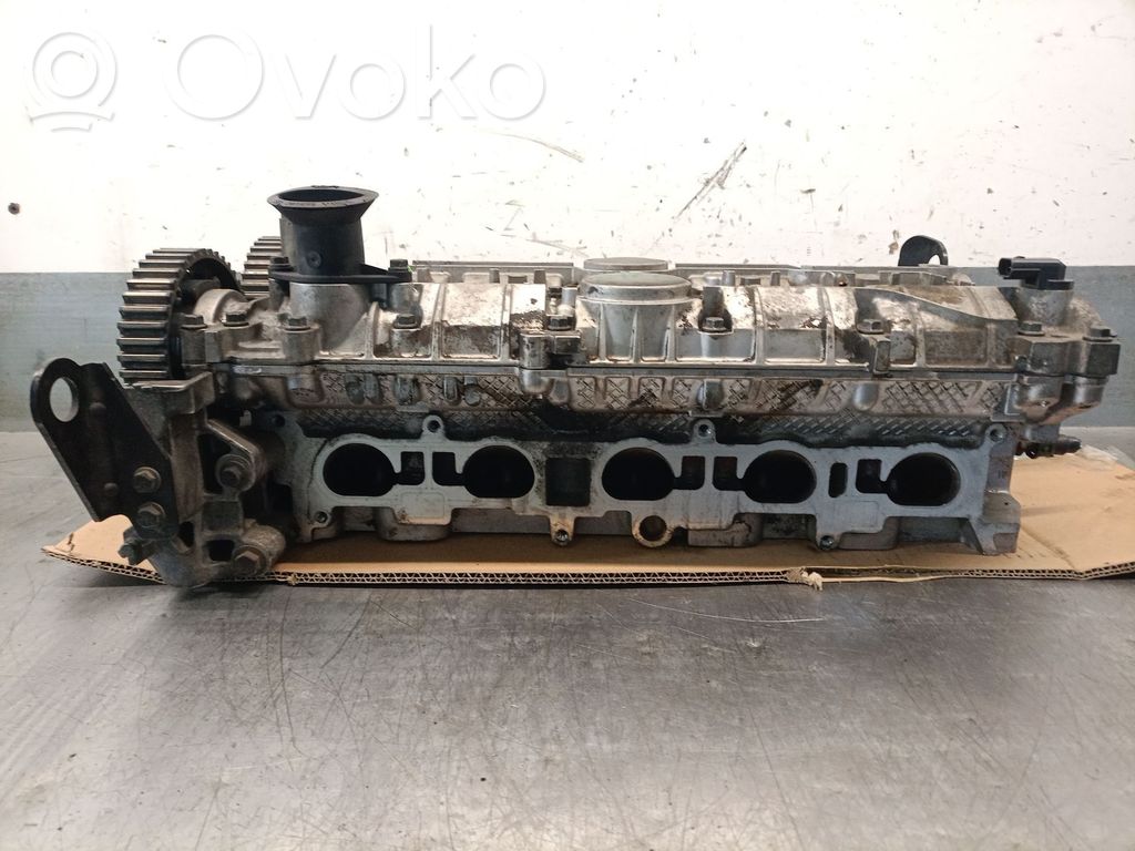 Volvo V50 Engine head 