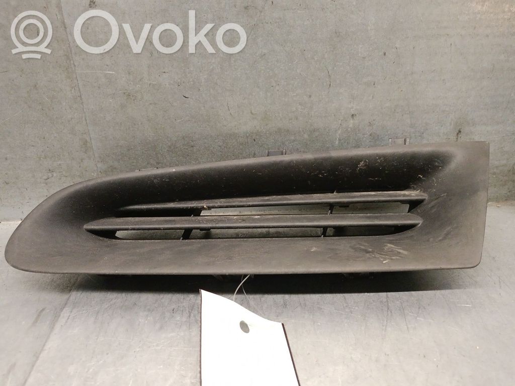 Renault Clio II Lokasuojan ritilä 