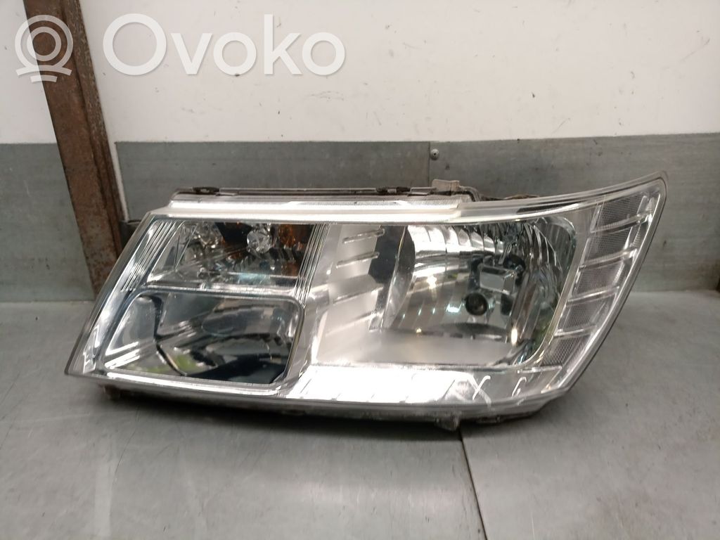 Dodge Journey Priekinis žibintas 