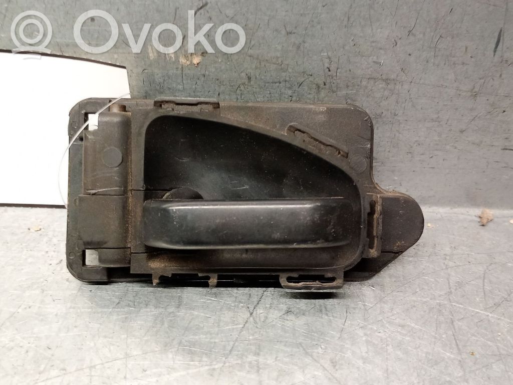 Citroen Saxo Front door interior handle 