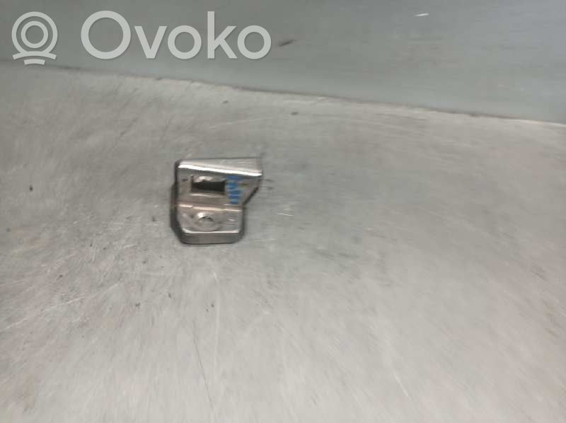 Audi A8 S8 D2 4D Tailgate/trunk/boot hinge 