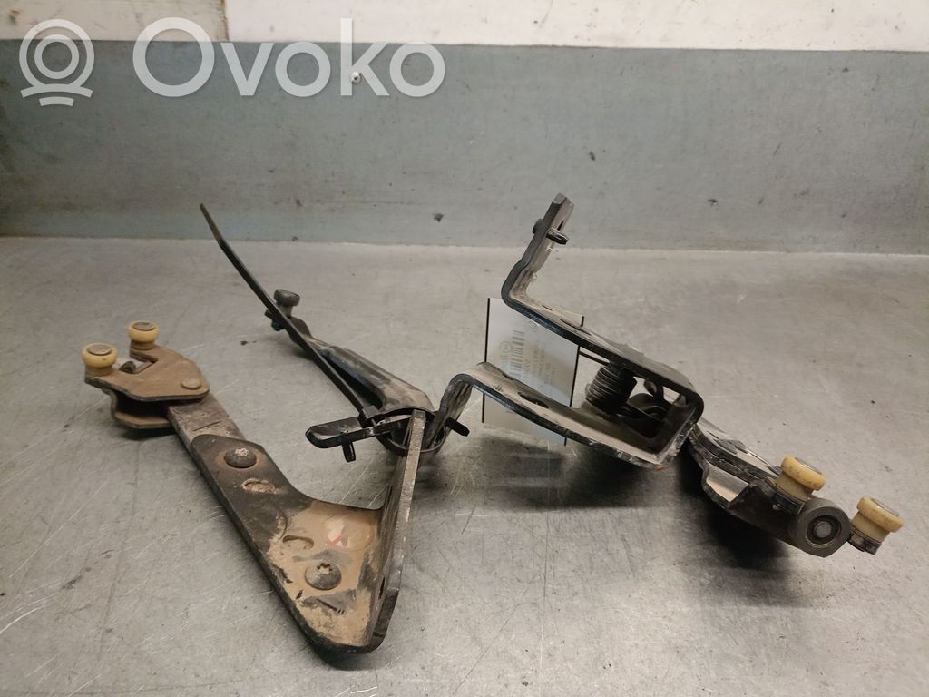 Citroen Jumpy Liukuoven ylempi rullaohjain/sarana 