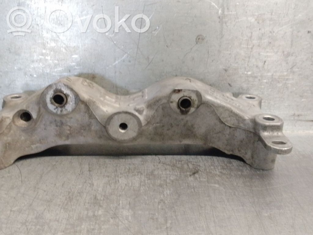 Peugeot 207 Engine mount bracket 