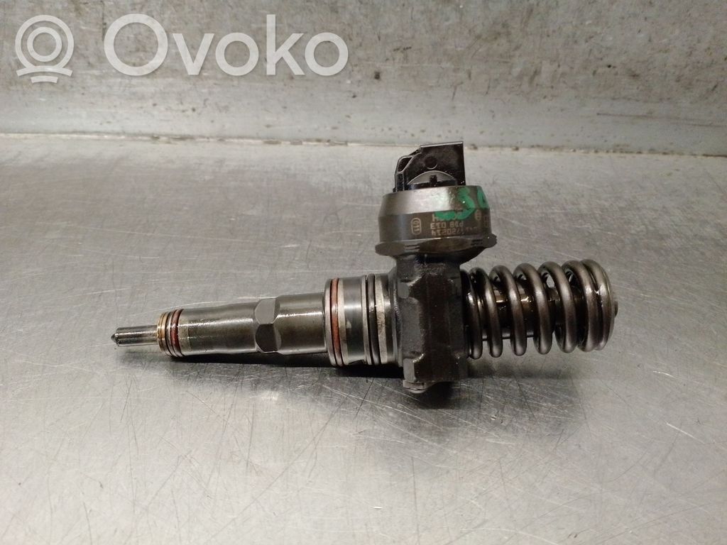 Injector combustibil   038130073AR,0414720214