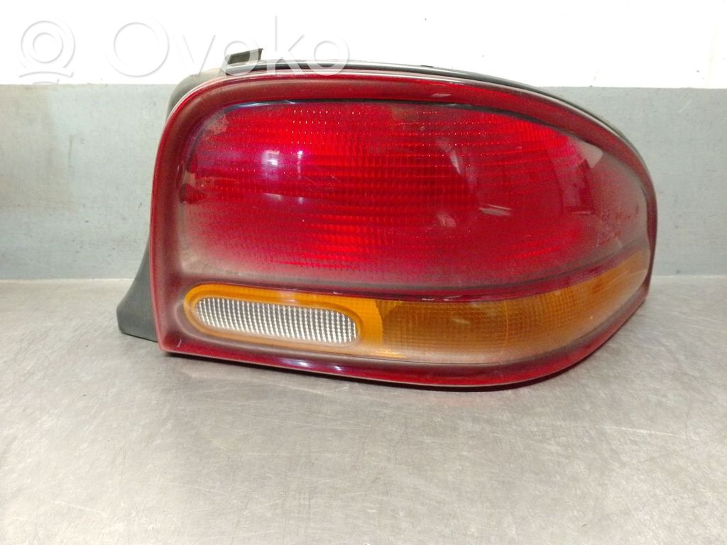 Chrysler Stratus Galinis žibintas kėbule 