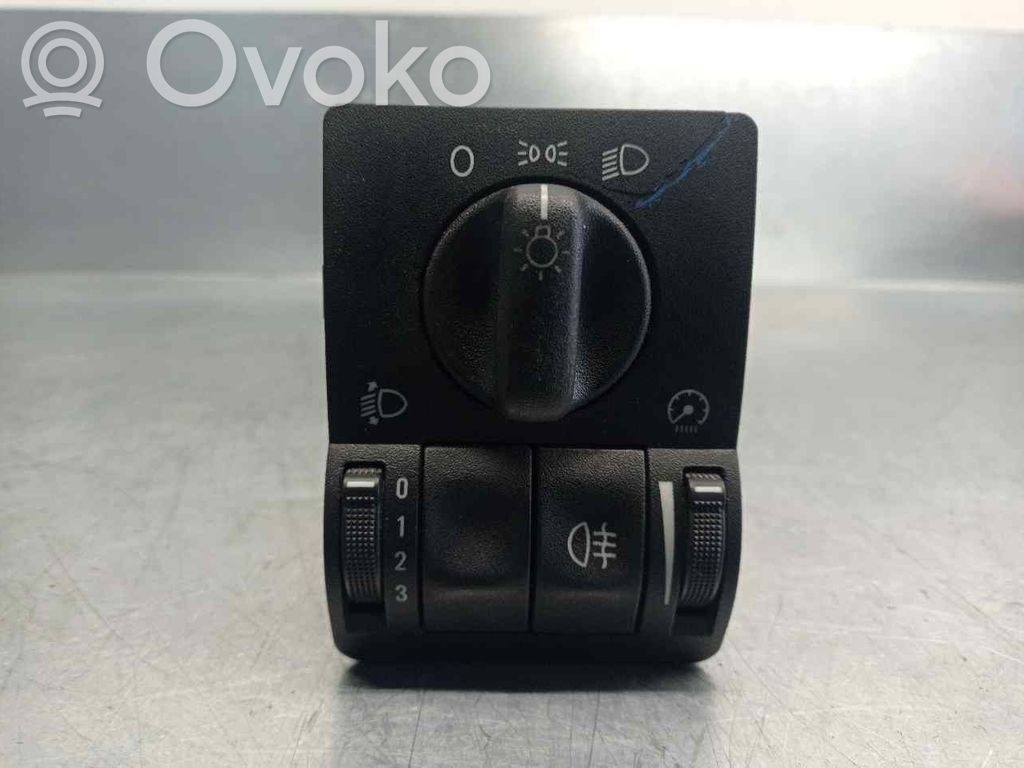 Panel lighting control switch   09180775