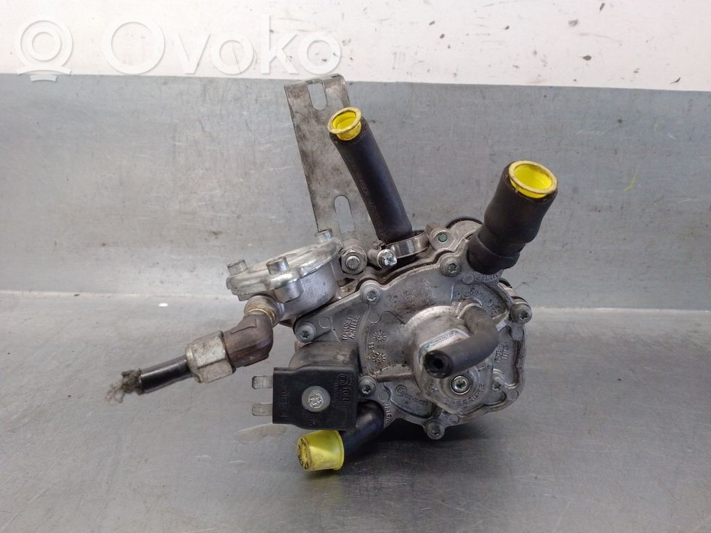 Suzuki SX4 Pompa a vuoto 