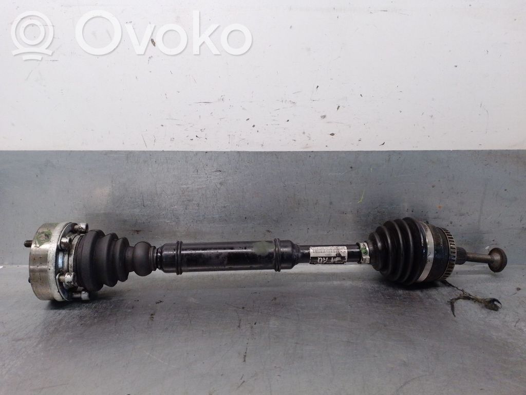 Audi A4 S4 B5 8D Etuvetoakseli 
