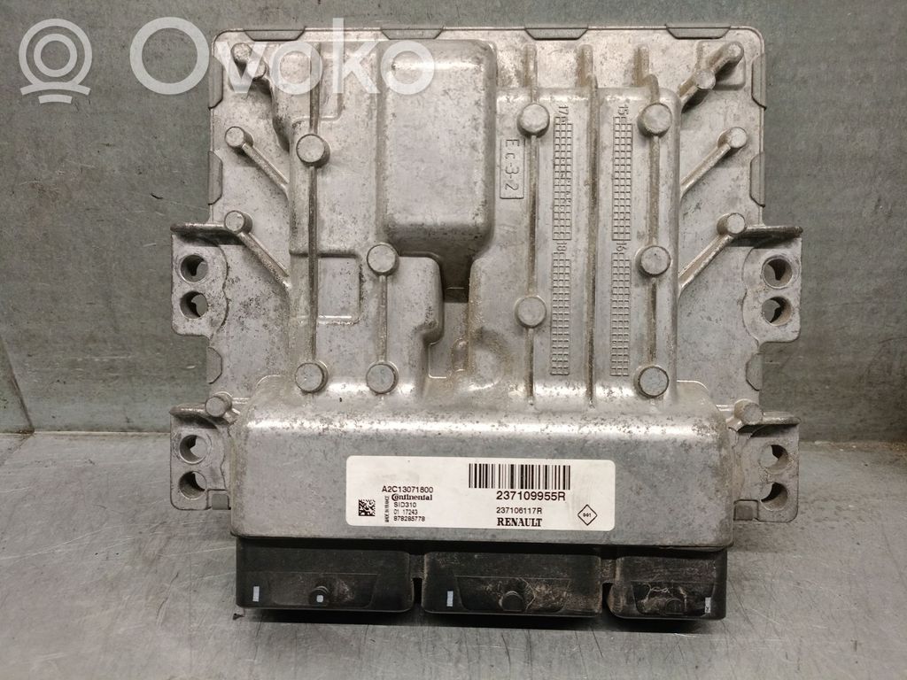 Renault Master III Engine control unit/module 