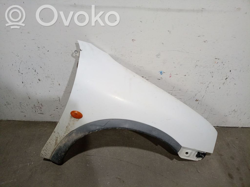 Opel Combo B Sparnas 