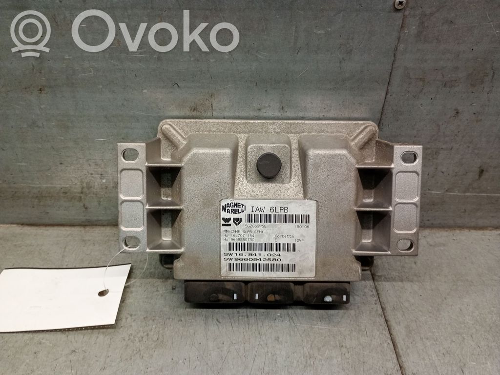 Calculateur moteur ECU   9660942580,16841024