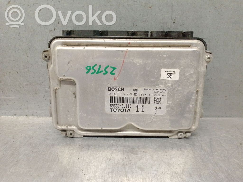 Toyota Yaris Unidad de control/módulo del motor 