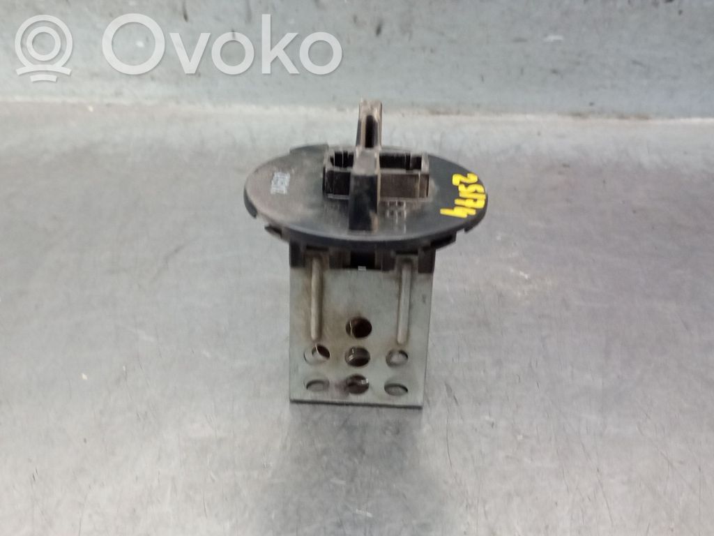 Peugeot 307 Lämpöpuhaltimen moottorin vastus 