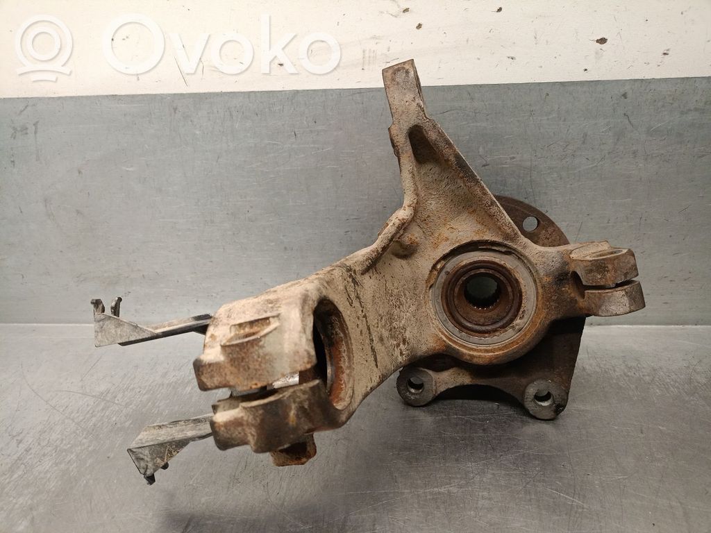 Peugeot 206 Achsschenkel vorne 