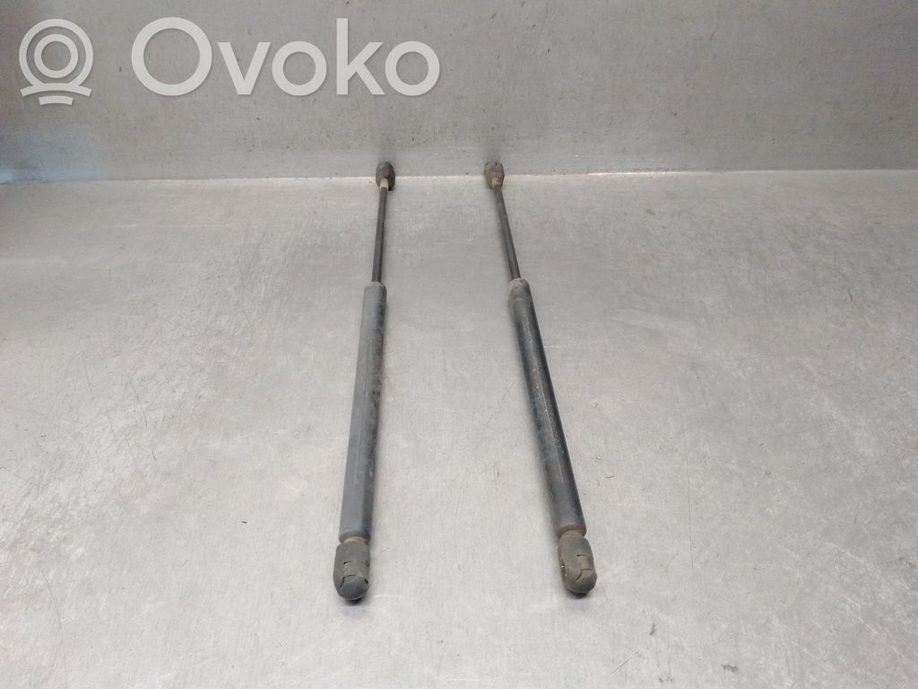 Renault Megane I Tailgate/trunk strut/damper 