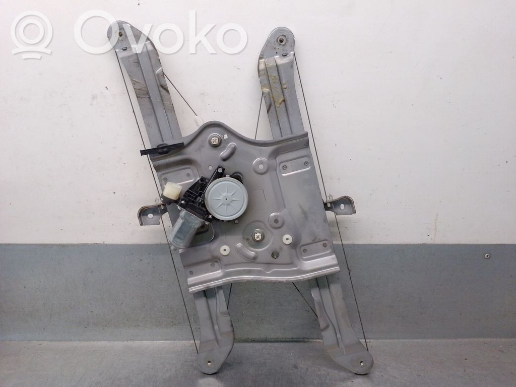 Mitsubishi Grandis Regulador manual de la ventanilla delantera 