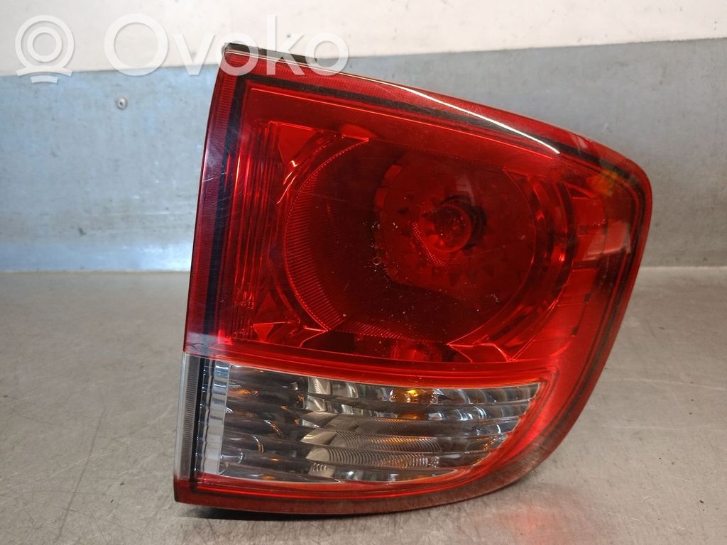 SsangYong Kyron Luci posteriori