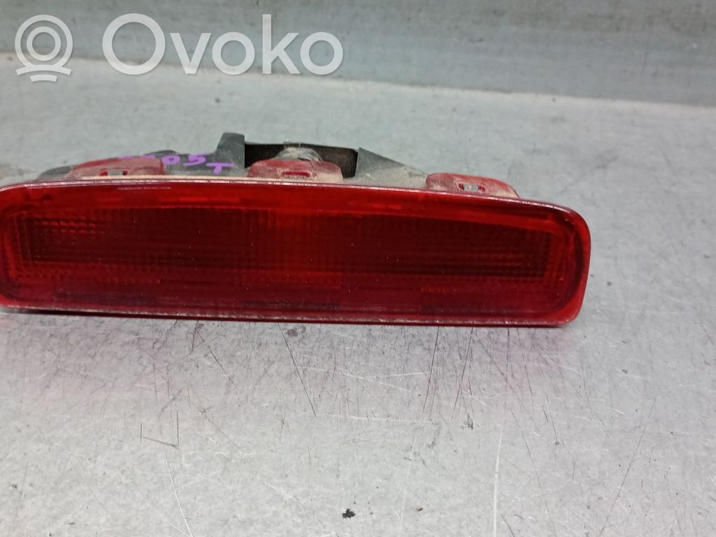 Dacia Dokker Lampă frână centrală 