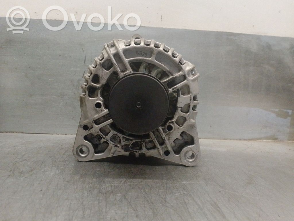 Nissan Qashqai+2 Generator/alternator 