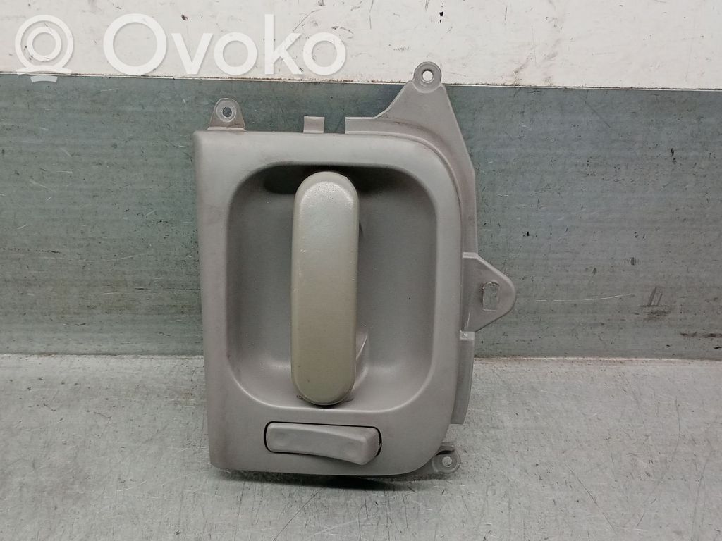 KIA Carnival Manecilla interna puerta trasera 