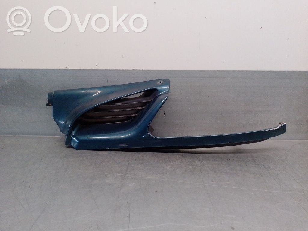Renault Megane I Etusäleikkö 